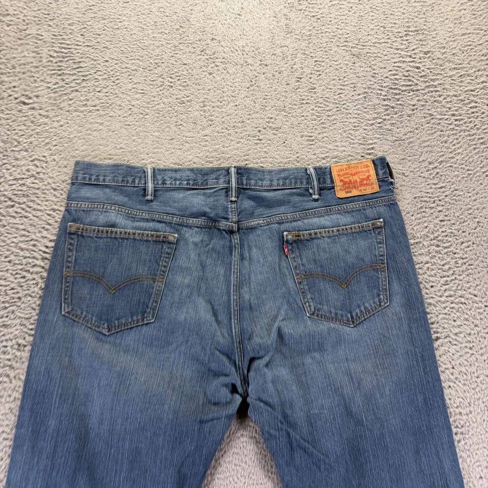 Levi's 569 Jeans Men's 42x32 Blue Cotton Denim Straight Whiskered Faded Workwear